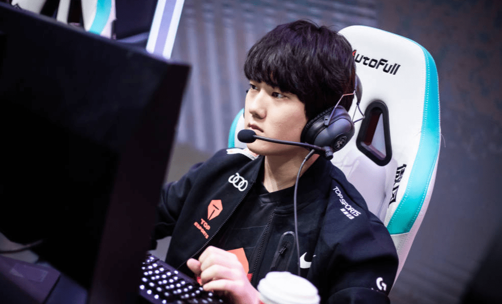 九游娱乐官方平台-卡雷拉斯与皇马达成一致